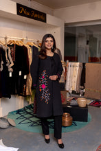 Load image into Gallery viewer, BAGH Jacket - Phulkari