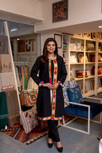 Load image into Gallery viewer, CHOPE-STYLE PHULKARI JACKET