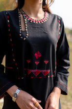 Load image into Gallery viewer, Phulkari Loop Kurta