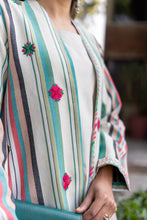 Load image into Gallery viewer, VARI DA BAGH TILPATR PHULKARI JACKET PRE- ORDER