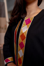 Load image into Gallery viewer, CHOPE-STYLE PHULKARI JACKET
