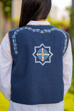 Load image into Gallery viewer, Blue Embroidered Top Jacket
