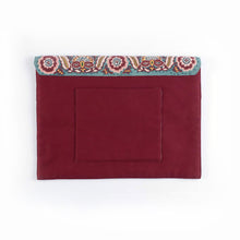 Load image into Gallery viewer, Laptop/ Tablet Sleeves Maroon
