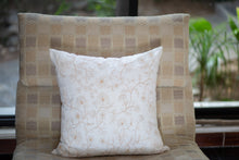Load image into Gallery viewer, White Jaal Design Cushion Cover

