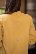 Load image into Gallery viewer, Yellow Shirt With Gold Tilla and Sitara
